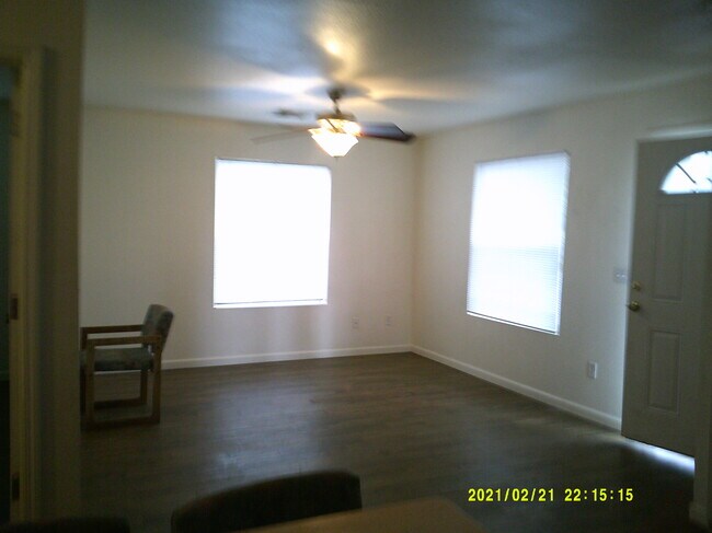 Foto del edificio - 1461 Gleason Rd