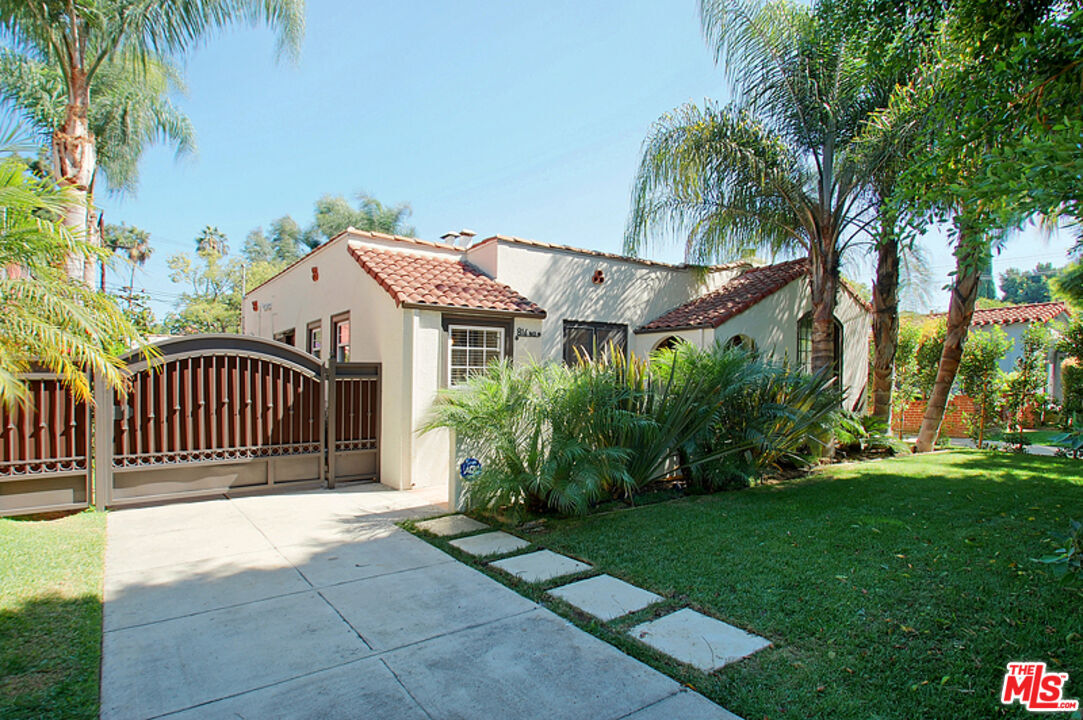 Foto principal - 816 N Crescent Heights Blvd