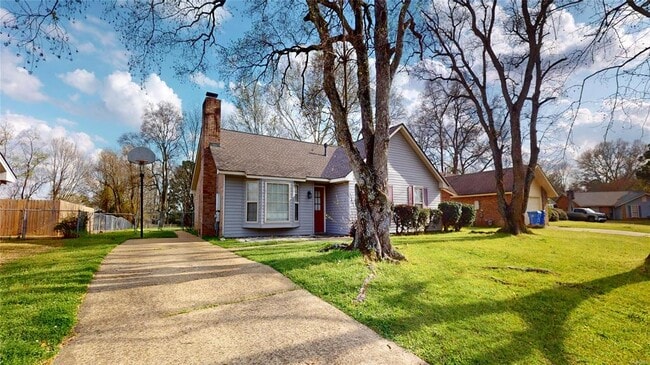 Foto del edificio - 710 Old Creek Rd