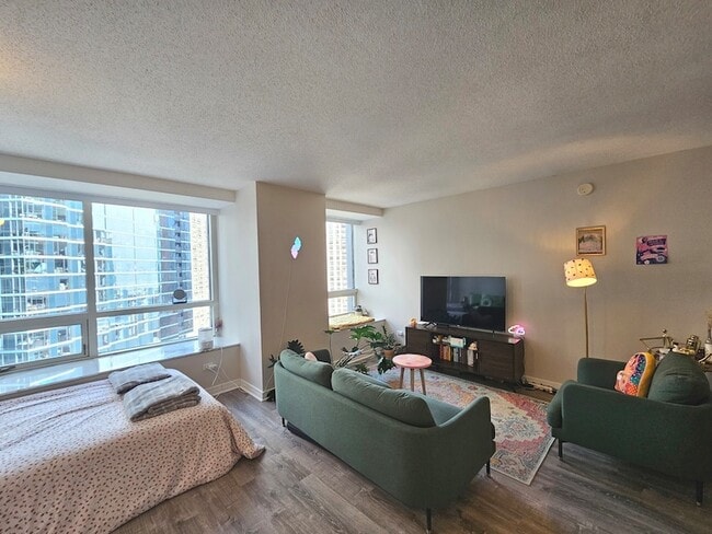 Foto del edificio - 512 N McClurg Ct