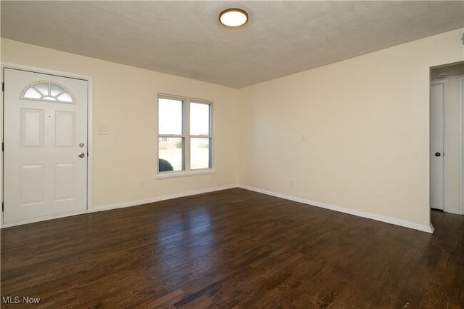 Building Photo - 1247 Genesee Ave