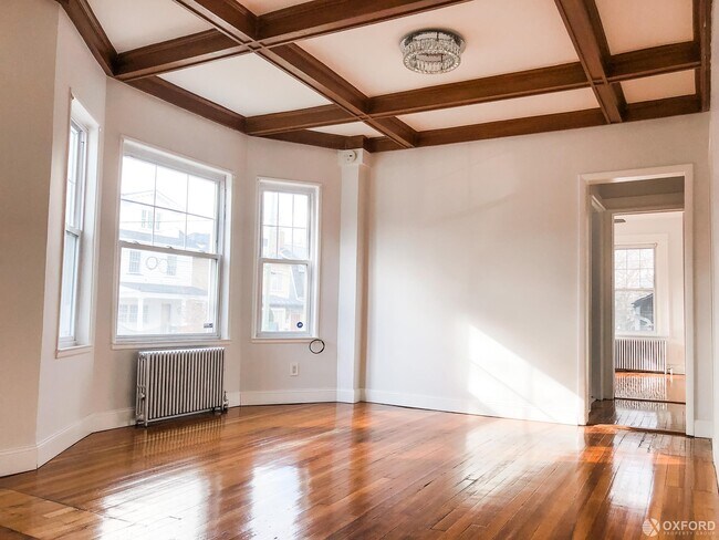 Foto del edificio - 7924 Ridge Boulevard