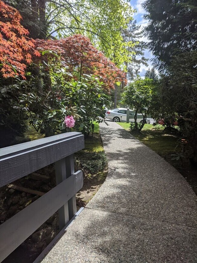 Foto del edificio - Mercer Island 2 bedroom Condo