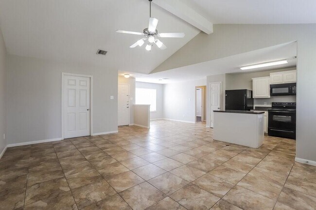 Foto del edificio - 4010 Cozy Trail Ct