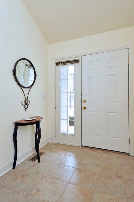 Foto principal - 185 Julia Ct