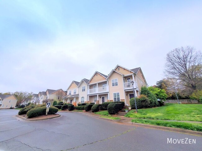 Building Photo - 14852 Scothurst Ln Charlotte NC 28277 Wood...