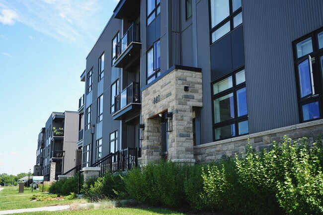 Photo du bâtiment - 180 Cope Dr