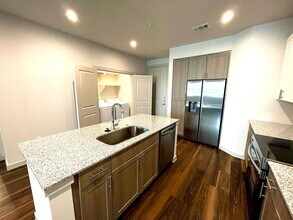 Building Photo - 15117 Fishtrap Bike Path