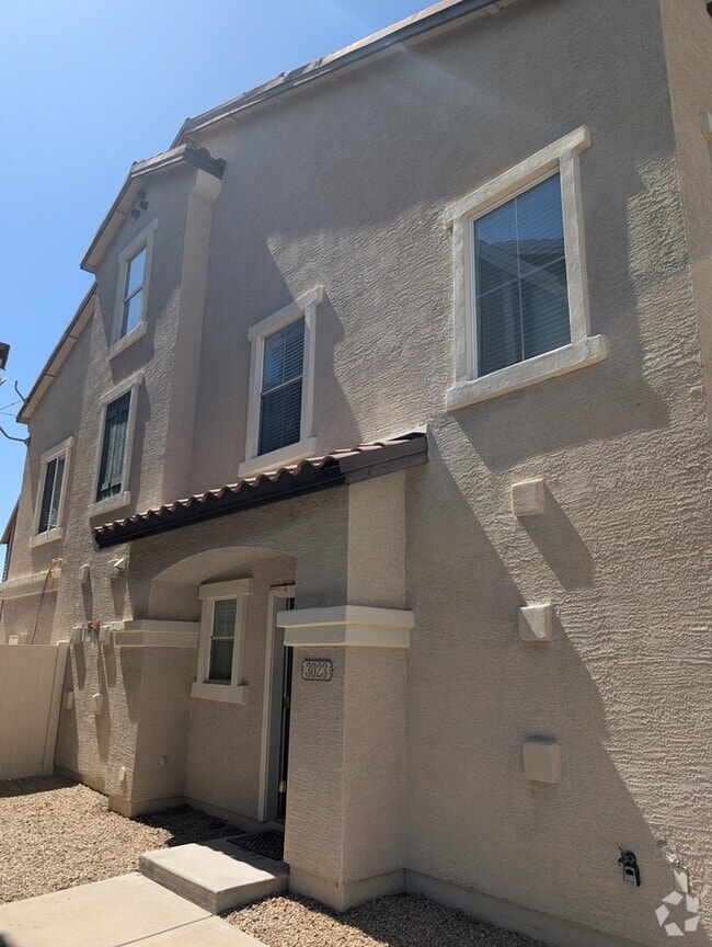 Building Photo - 3023 W Sand Flower Dr