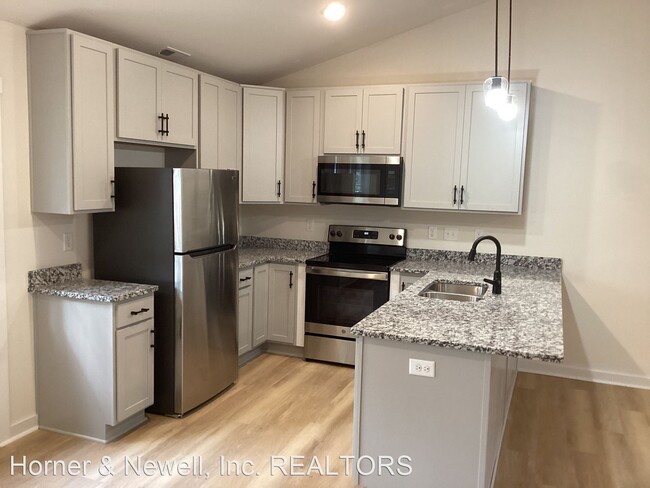 Foto del edificio - 3 br, 2 bath House - 705 3rd Street