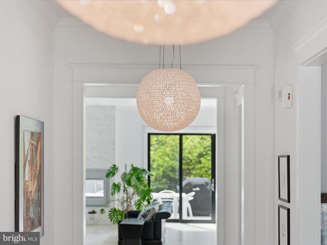 Building Photo - 2504 12th St N