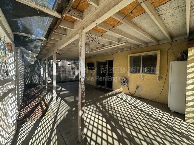 Foto del edificio - 14170 Montecito Pl