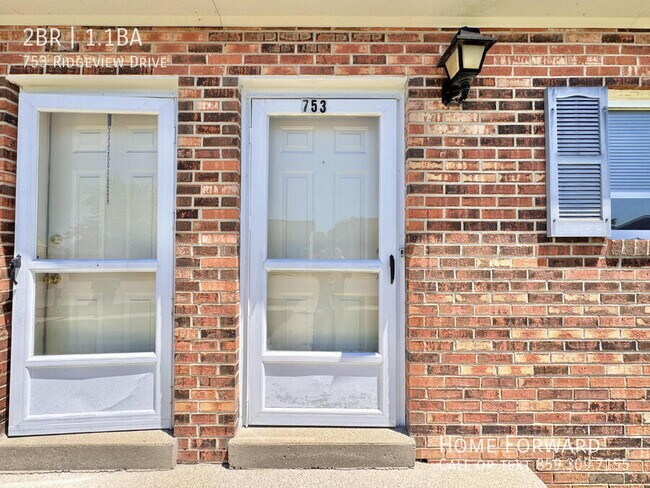 Foto del edificio - 753 Ridgeview Dr