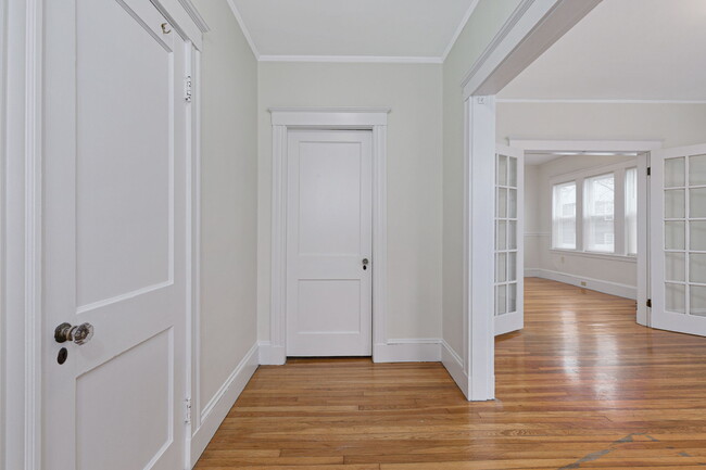 Building Photo - 442 Ashmont St