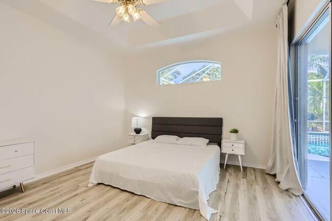 Building Photo - 796 Suntree Woods Dr