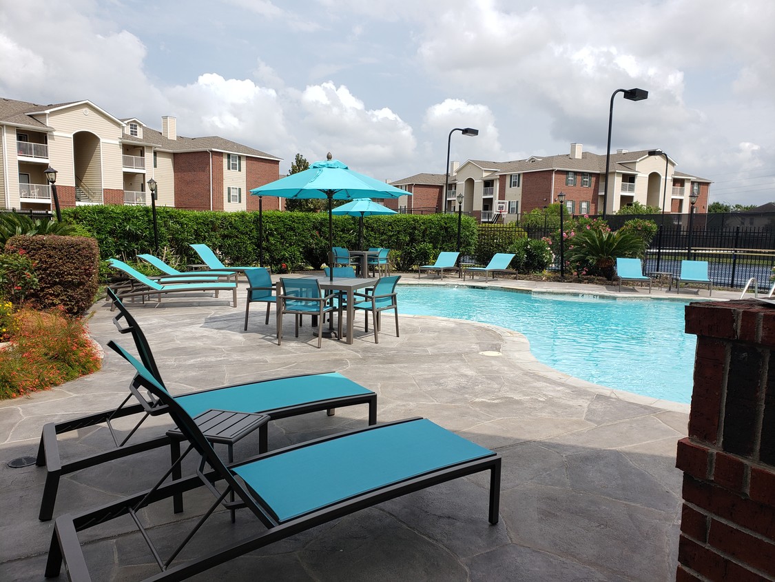 Landmark at Sugarland Apartments Sugar Land, TX