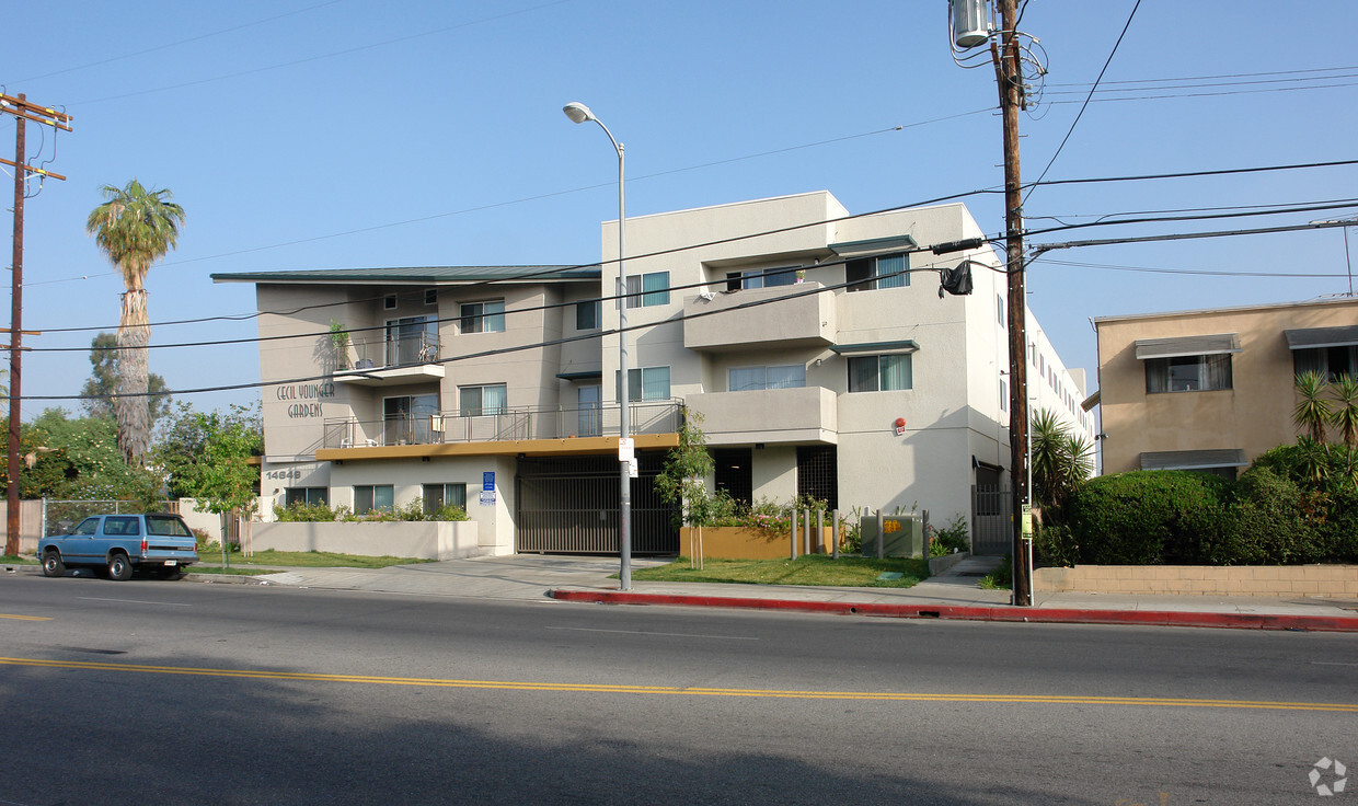 Building Photo - Saticoy Gardens