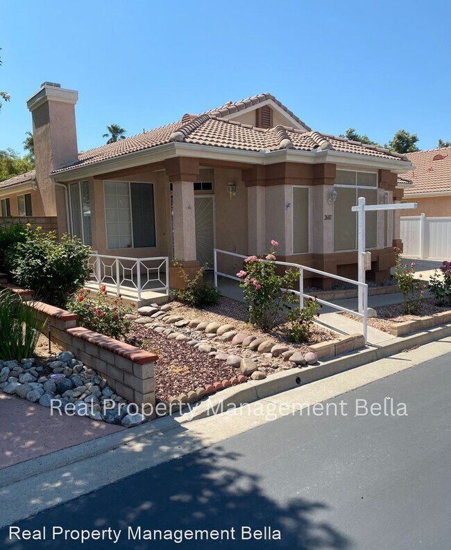 Building Photo - 3 br, 2.5 bath House - 26811 Tropicana Dr