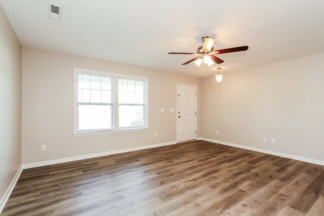 Building Photo - 1494 Brett Shane Court