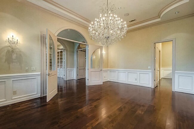 Foto del edificio - 5559 Holly Springs Dr