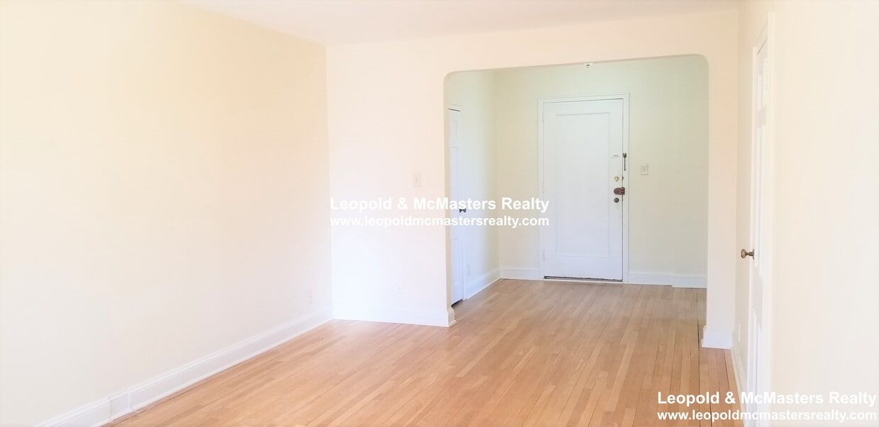 Primary Photo - 12 Ware St