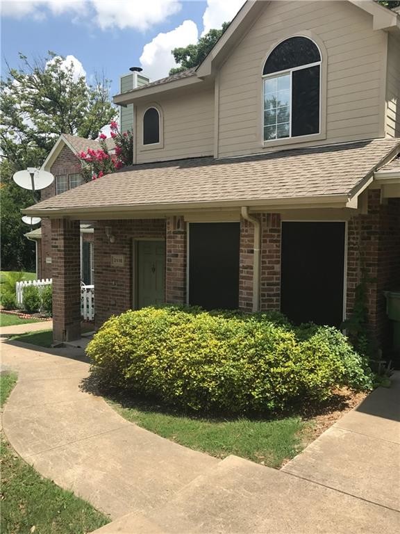 Foto principal - 3916 Pickett Pl Dr
