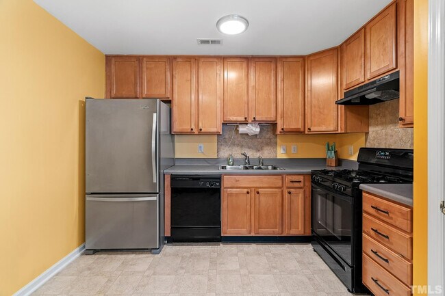 Foto del edificio - Room in Townhome on Ivory Run Way