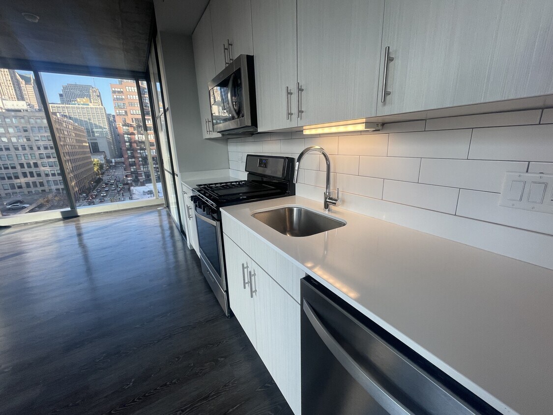 Foto principal - 747 S Dearborn St