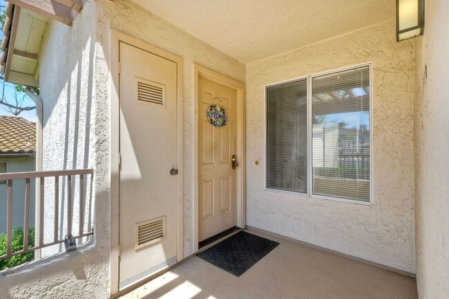Building Photo - 1Bed/1Bath Condo in La Costa! ~ Altiva