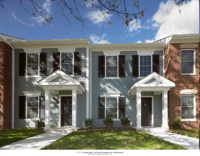 Building Photo - Calvert Heights Townhouse Apartments