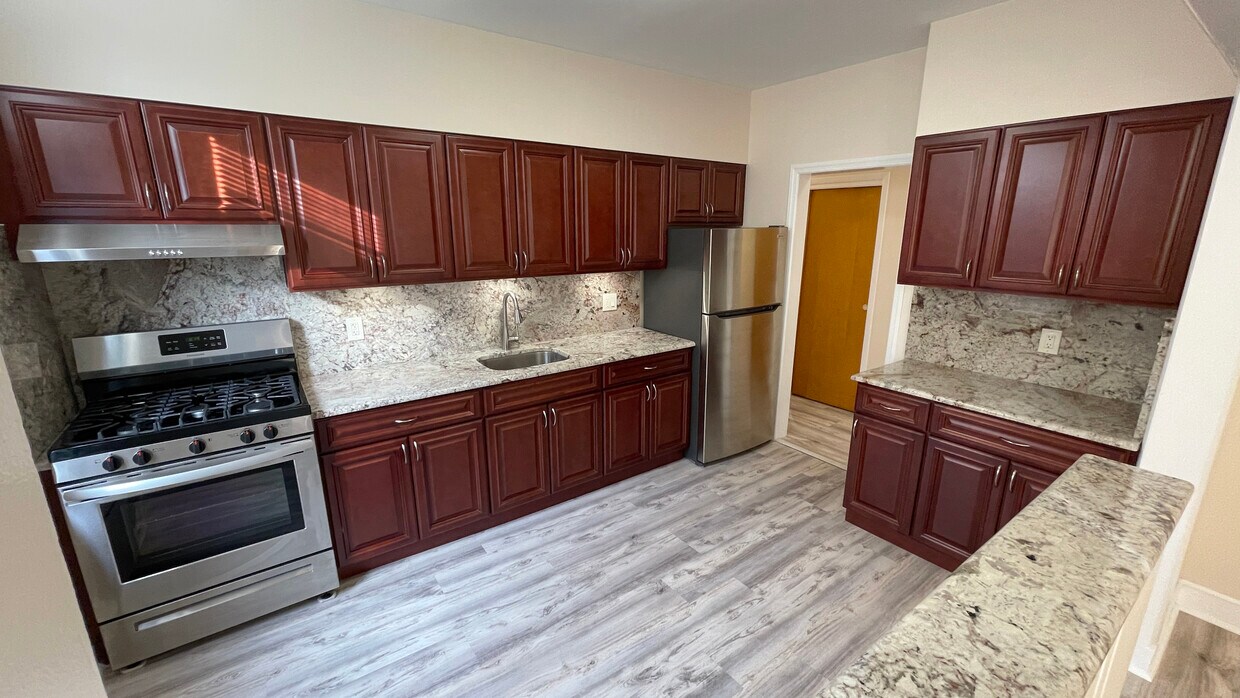 Foto principal - 7134 69th St
