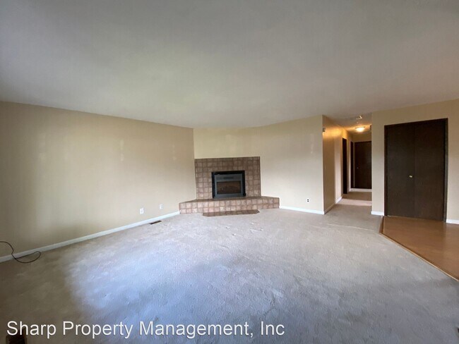 Foto del edificio - 3 br, 1 bath House - 3347 Tori Ln