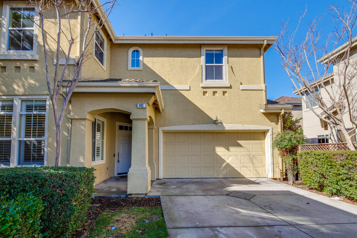 Foto principal - 443 Farrel Ct