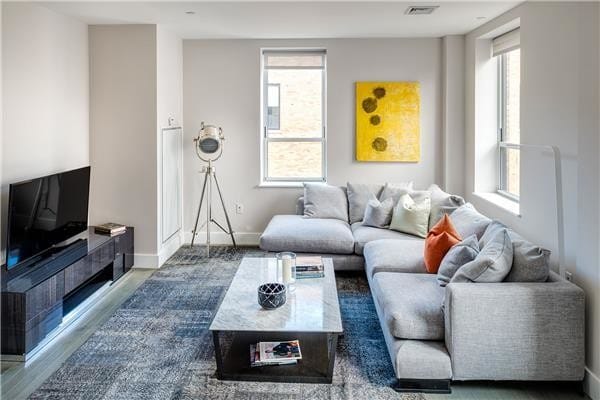 Primary Photo - 416 W 52nd St