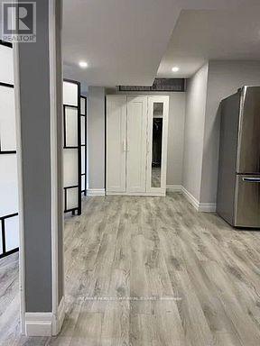 Photo du bâtiment - 145 Cranbrook Cres