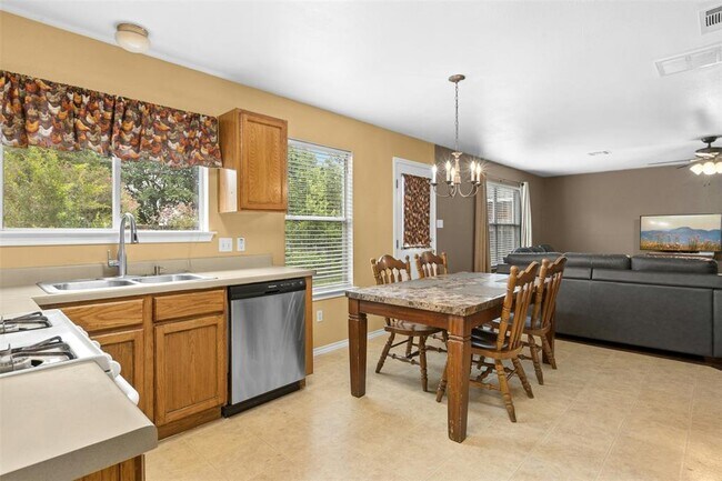 Foto del edificio - 203 Pheasant Trail