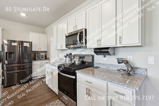 Building Photo - 80 Stonegate Dr