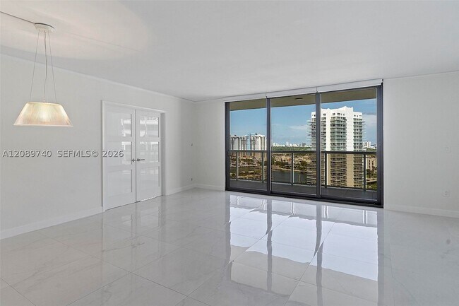 Foto del edificio - 9 Island Ave