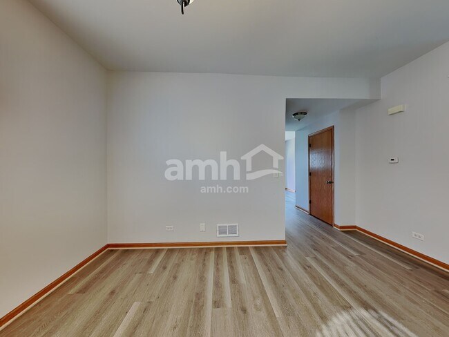 Foto del edificio - 1204 Stonecrop Ln