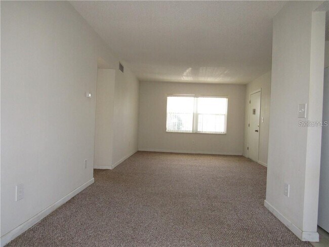 Building Photo - 4158 Tamiami Trail