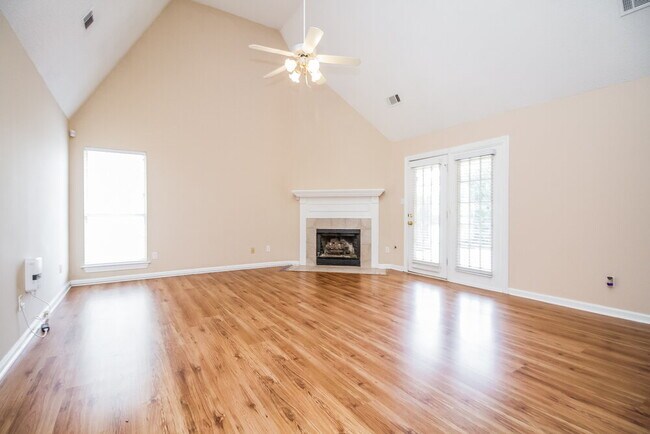 Foto del edificio - 9441 Club Walk Ct
