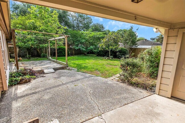 Building Photo - 18311 Cransley Dr