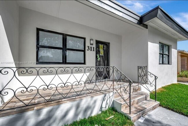 Foto del edificio - 311 NE 90th St