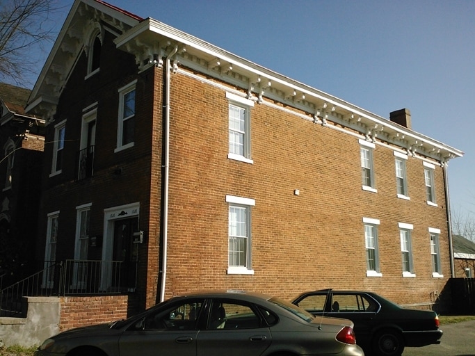 Foto principal - 1026-1028 Reynolds St