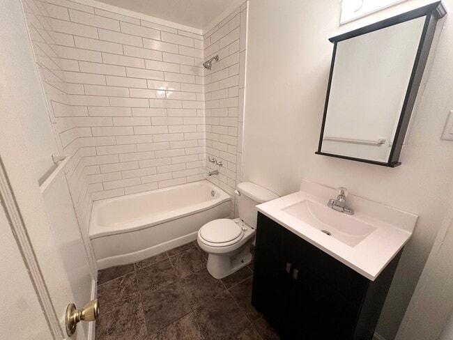 Building Photo - Fantastic 2 Bedroom!