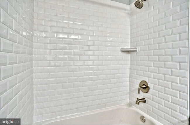 Foto del edificio - 9521 Ashbridge Ct
