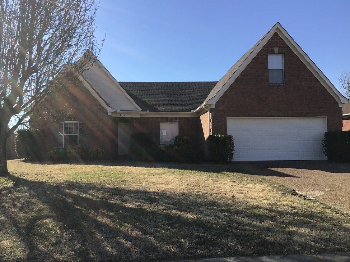 Foto principal - 9131 Conrad Drive