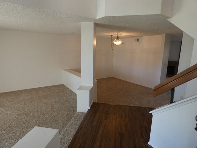 Building Photo - Spacious Townhome at Stonebridge