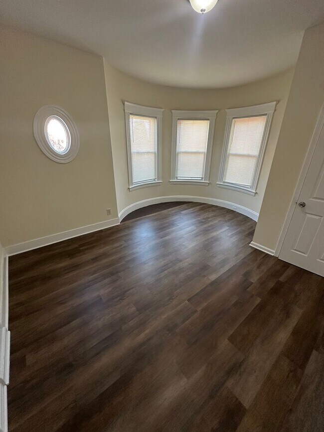 Foto del edificio - Highland Ave. 35-37