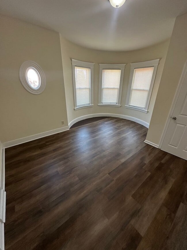 Building Photo - Highland Ave. 35-37